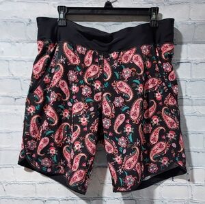 Land's End Womens Size 10 Paisley Board Shorts 9 Inch Inseam Modest Swimwear
